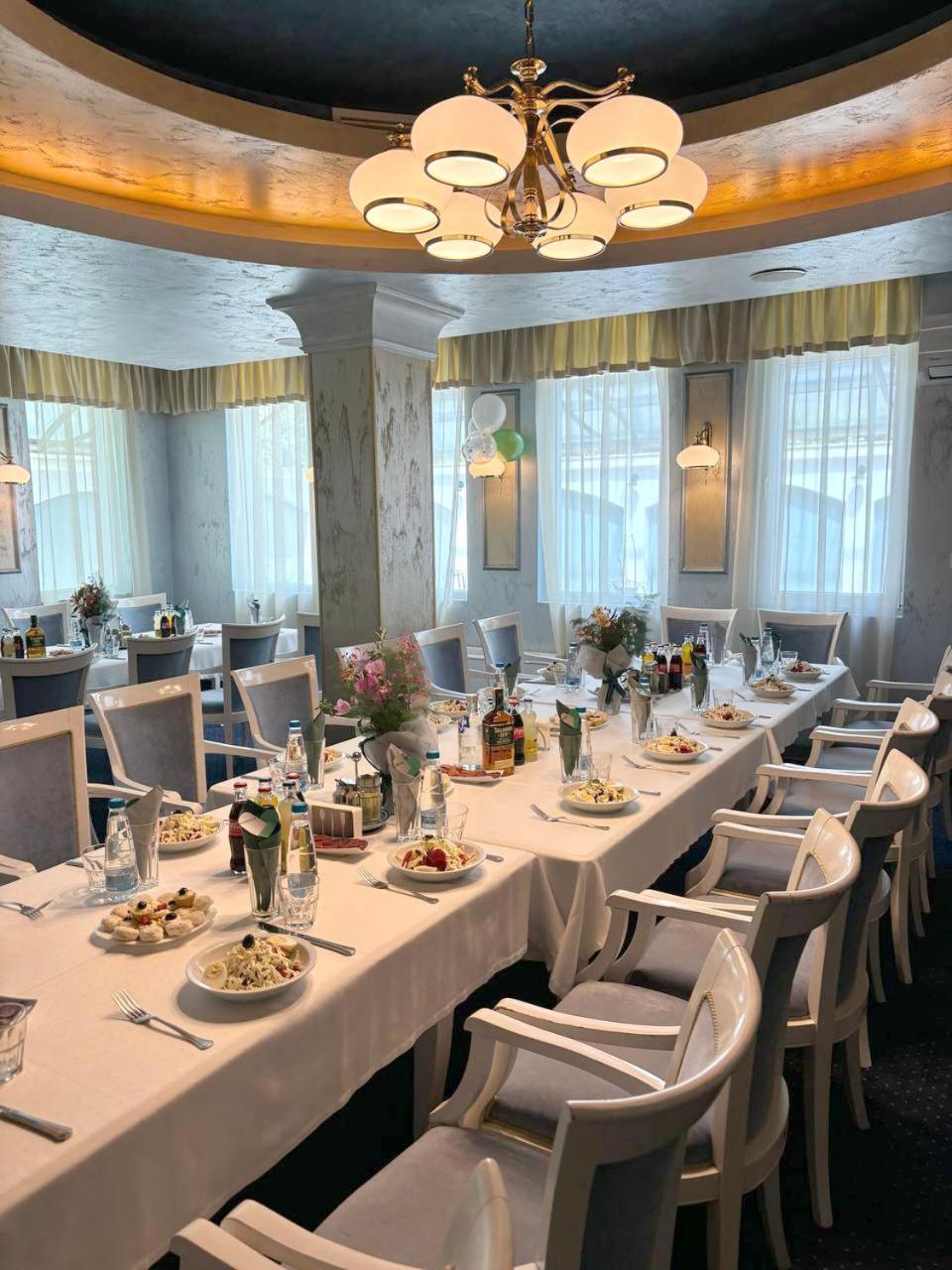 Family Hotel Lazur Kyustendil Buitenkant foto